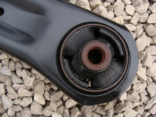 Braccio di Controllo Anteriore Sinistro Hyundai i20 II 1.2 MPI image 3