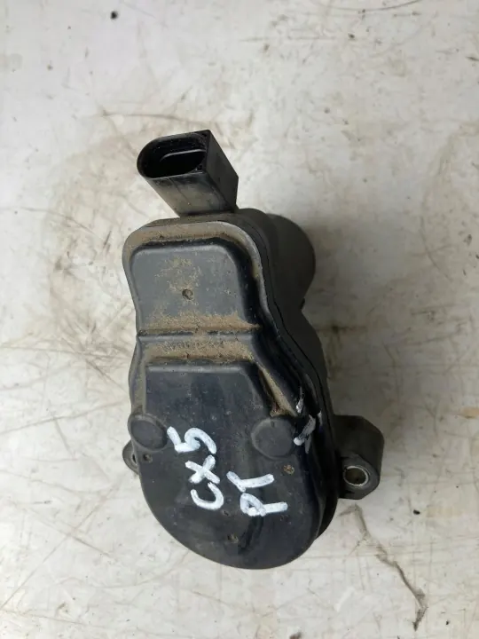 Mazda CX5 I 2.2 D Vänster Bak Handbromsmotor OEM image 2