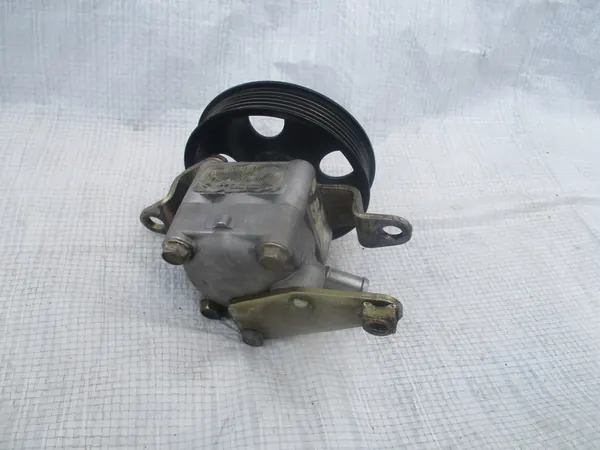 Bomba de direção assistida Nissan X-Trail Primera 2.0 image 2