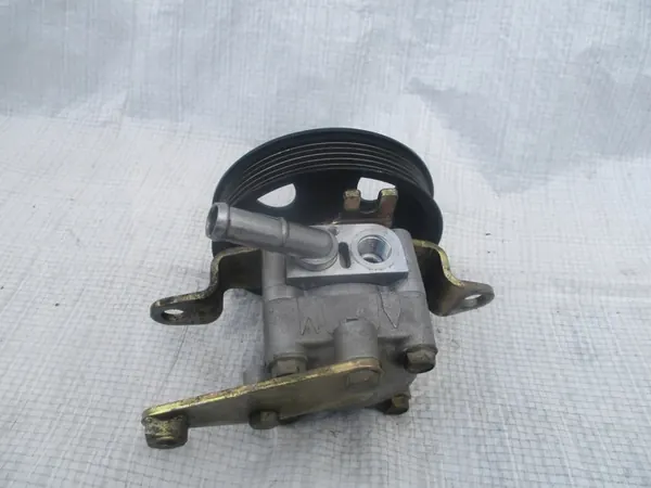 Bomba de direção assistida Nissan X-Trail Primera 2.0 image 4