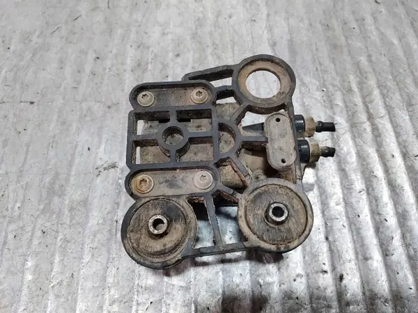 Distributeur de suspension Wabco d'occasion pour Land Rover Range Rover image 4