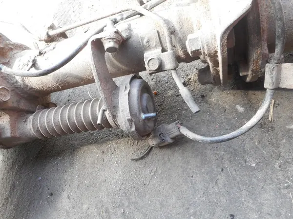 Mitsubishi Pajero Rear Differential image 6
