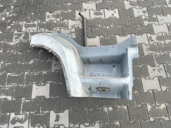 DAF CF85 2006-2013 Marchepied Cabine Droit OEM 1363817 image 2