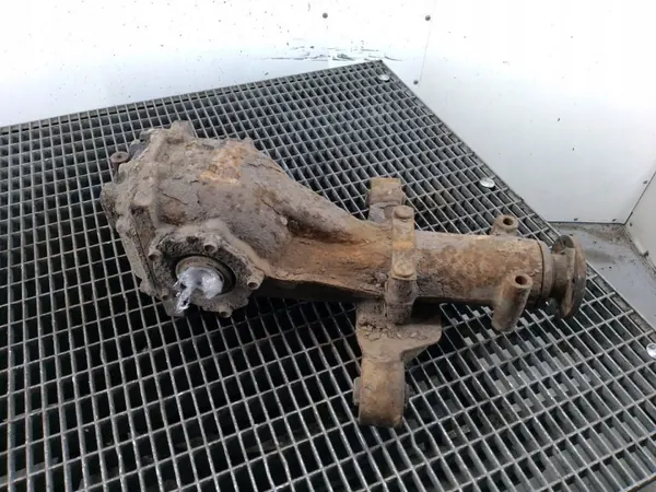 Subaru Outback III Taka-akselin Differenssiaali OEM DYFERENCJAŁ TYŁ image 3