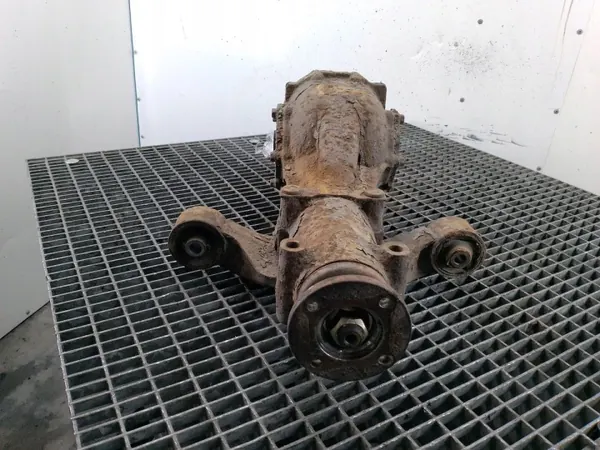 Subaru Outback III Taka-akselin Differenssiaali OEM DYFERENCJAŁ TYŁ image 4