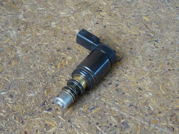 AC-kompressorventil AUDI A6 C6 04-11 4F0260805AN image 2