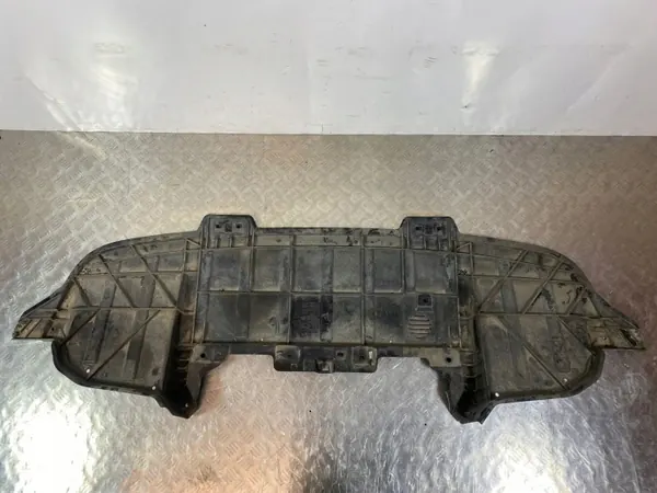 Cubierta parachoques delantero Polestar 2 OEM 31694426 image 2