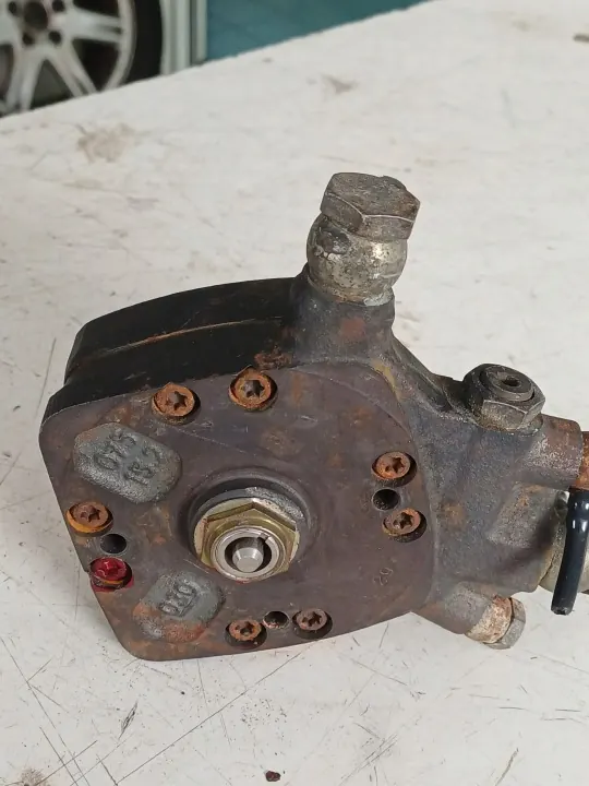 Kraftstoffverteiler OEM 0 438 100 074 für Volvo image 5