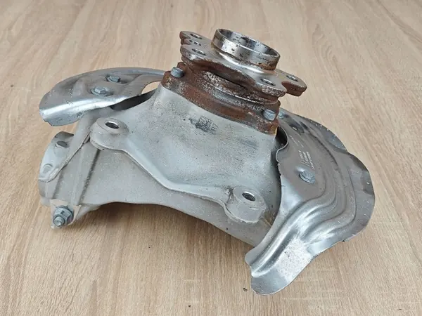 Etupyörän Navan Oikea OEM 6892510 BMW 2.0D G26 image 3