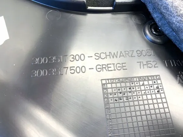 OEM LORK-2066-26765 Vasen Takaoven Verhoilu Mercedes CLA image 9