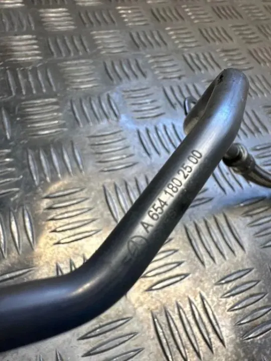 Mercedes-Benz Öleinfüllrohr OEM A6541802500 - Gebraucht image 2