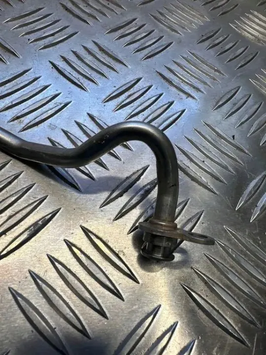 Mercedes-Benz Öleinfüllrohr OEM A6541802500 - Gebraucht image 3