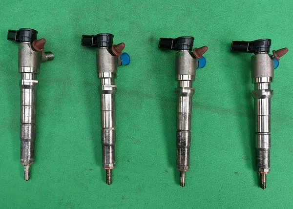 Inyector de combustible Continental para Ford image 2