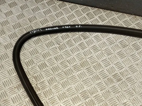 Junta de puerta OEM HK83-20708-A Delantera derecha F-PACE X761 image 3