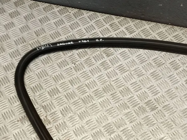 Junta de puerta OEM HK83-20708-A Delantera derecha F-PACE X761 image 9