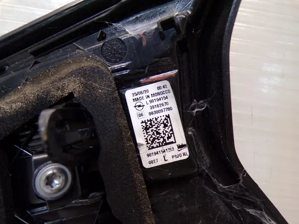 Luz trasera izquierda Opel Corsa F 90194154 image 4