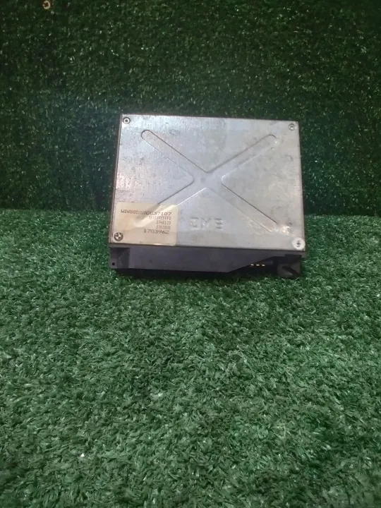 Module de Commande BMW E34 OEM 1703962 - Occasion image 2