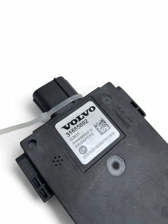 Module angle mort Volvo XC90 2018 OEM 31665692 image 9