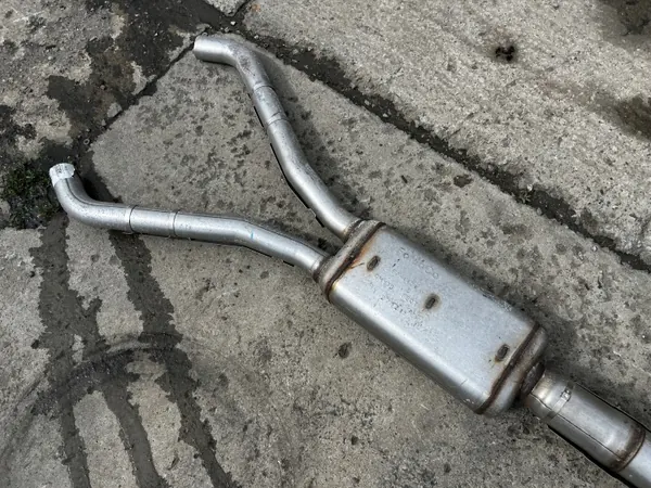 OEM L1M3-5G213-JM Avgasystem för Ford Explorer VI image 3