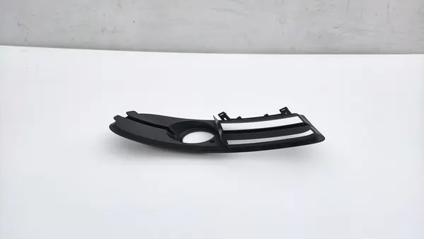 Cadre de phare antibrouillard avant gauche AUDI A4 B7 S LINE image 6