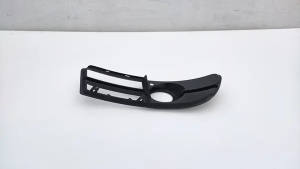 Cadre de phare antibrouillard avant gauche AUDI A4 B7 S LINE image 7