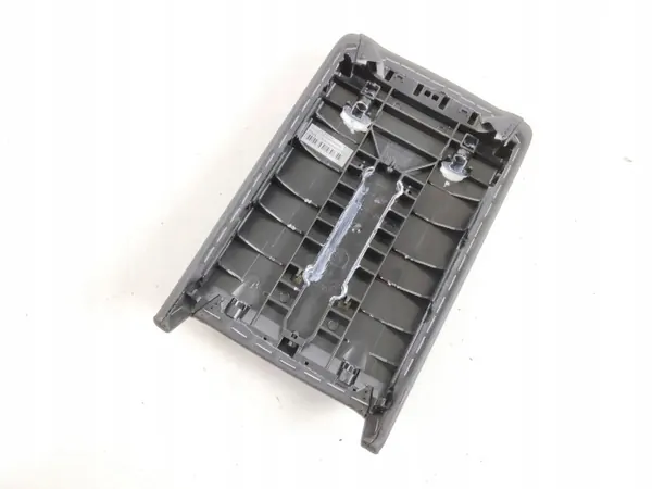 Skoda Octavia Mk3 console armsteun OEM RZV71970 image 3