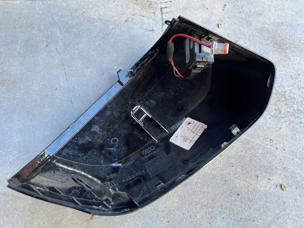 Audi Q3 2021 Ovispeilipaneeli OEM M19831 image 4