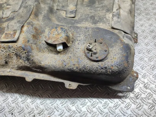 Réservoir à carburant OEM BEN23798 pour Toyota RAV 4 XA20 image 7