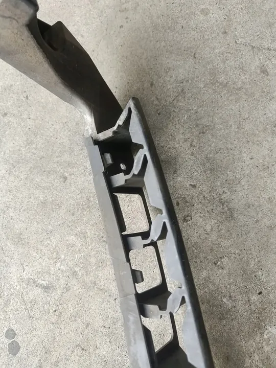 Suporte de para-choque traseiro Skoda Octavia III 12-16 HB 5E5807863 image 3