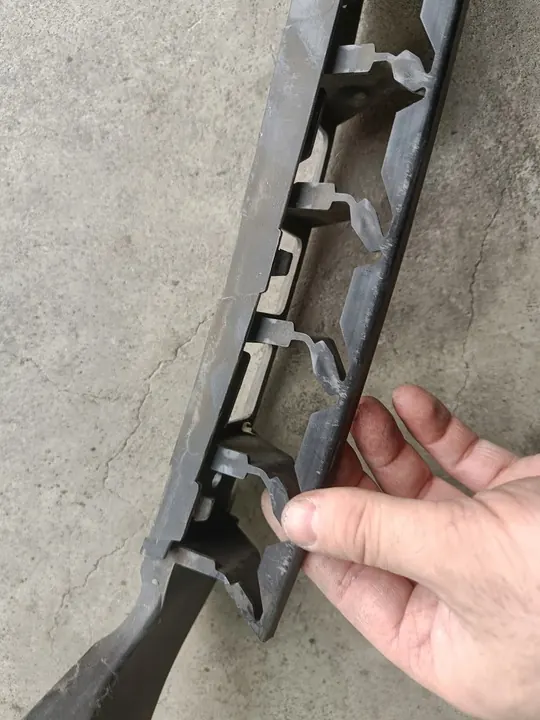 Suporte de para-choque traseiro Skoda Octavia III 12-16 HB 5E5807863 image 8