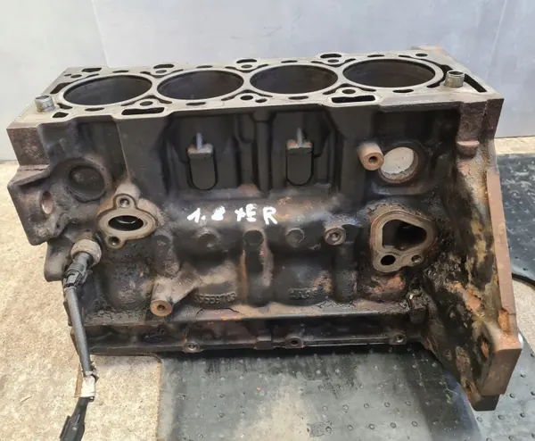 Moottorilohko Kampiakseli Männät 1.8 F18D4 OEM image 10