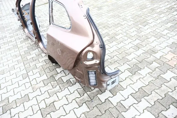 Volvo XC60 I vasen takalokasuojus OEM 1274734590 image 3