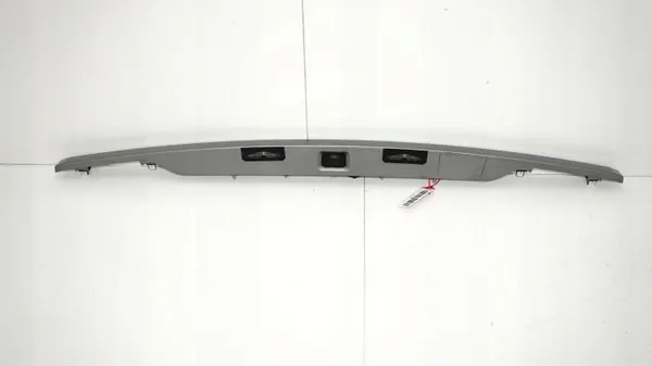 OEM 360150025 Tailgate Trim with Camera for Range Rover Evoque image 4