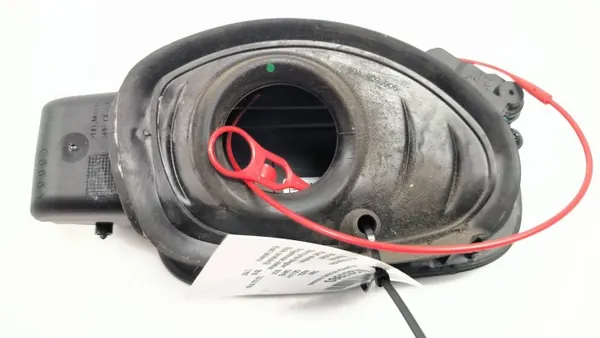 Brandstofklep LY9T 80A862153 voor Audi Q5 II FY image 4