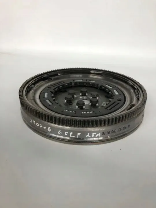 Pignon VW OEM 04E105266AM 1.5L Essence image 2
