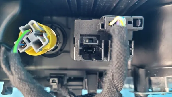 KUGA MK3 III 2.0 TDCI Tampa do túnel JX7B-A048W42-B image 9