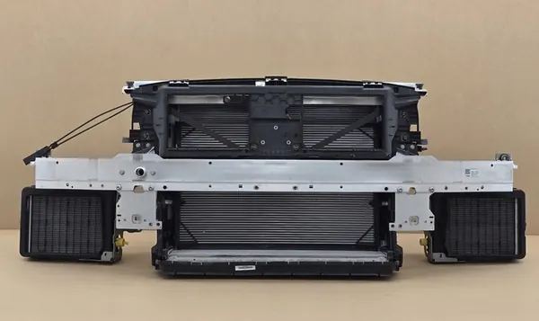 Voorkoeler Mercedes C-Klasse W206 S206 C63 S E Performance image 3