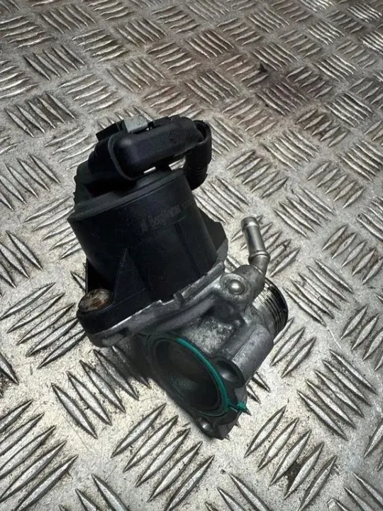 Soupape EGR Mercedes OEM A6541400460 - Occasion image 3