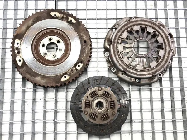 Kytkin Renault Clio III 1.2 75HV 8200745122 05-14 image 4