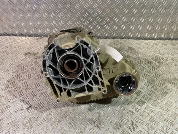Caja de transferencia Land Rover OEM HPLA7K780AD - Usado image 2