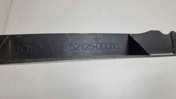 Yaris III Lift etuiskunvaimennin yläpalkki 14-20 OEM image 2