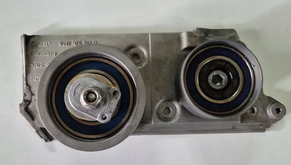 Base do rolo tensor 2.0 FSI Audi A4 B6 OEM 06D109361B image 2