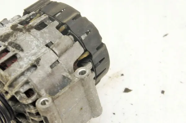 UL118 VW Passat B8 1.8TSI Generaattori image 4