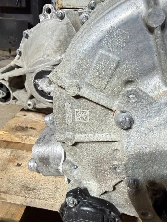 Elmotor bak AWD OEM 1665000-DE-L image 5