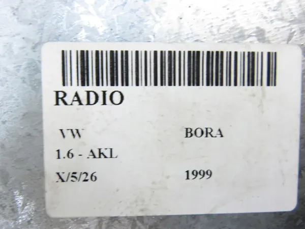 Radio VW OEM 1J0035152E con Navegación - Usado image 7