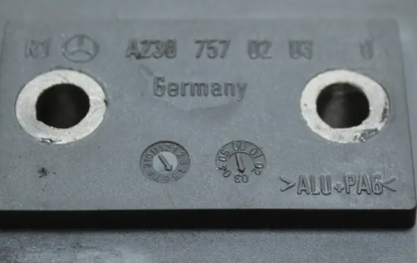 Kofferbakbuffergeleider OEM A2307570203 Mercedes SL R230 image 4