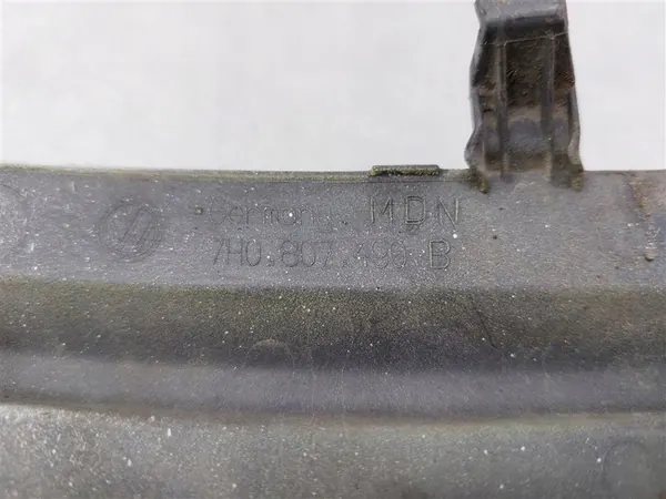 Griglia paraurti alogena destra VW Transporter T5 2003-2009 image 4