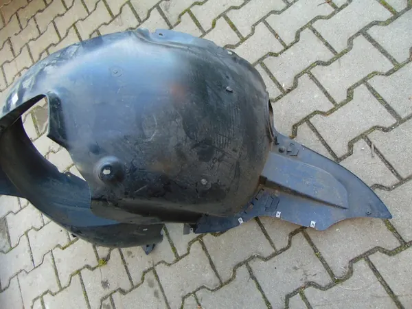 VW Caddy III Etuvasen Lokasuoja 2K5805911K image 2