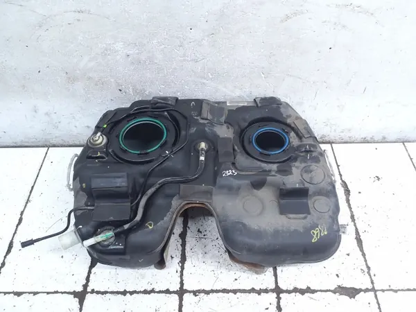 Tanque de combustível OEM 687912733 para Chevrolet Trax 2013 image 2
