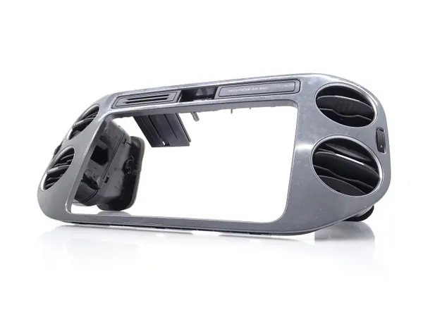 Radion Kehys & Tuuletusritilät OEM 5N0858071E VW Tiguan image 2